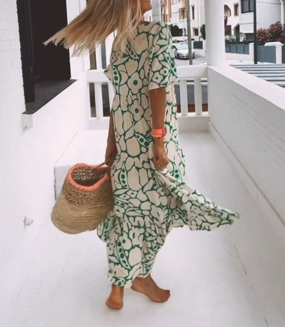Juni™ | Ibiza-stil klänning med bohemiskt blomtryck