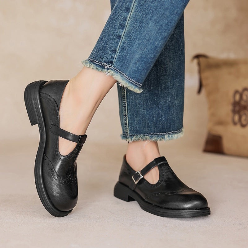 Chaussures pour femmes : le charme classique rencontre le confort moderne