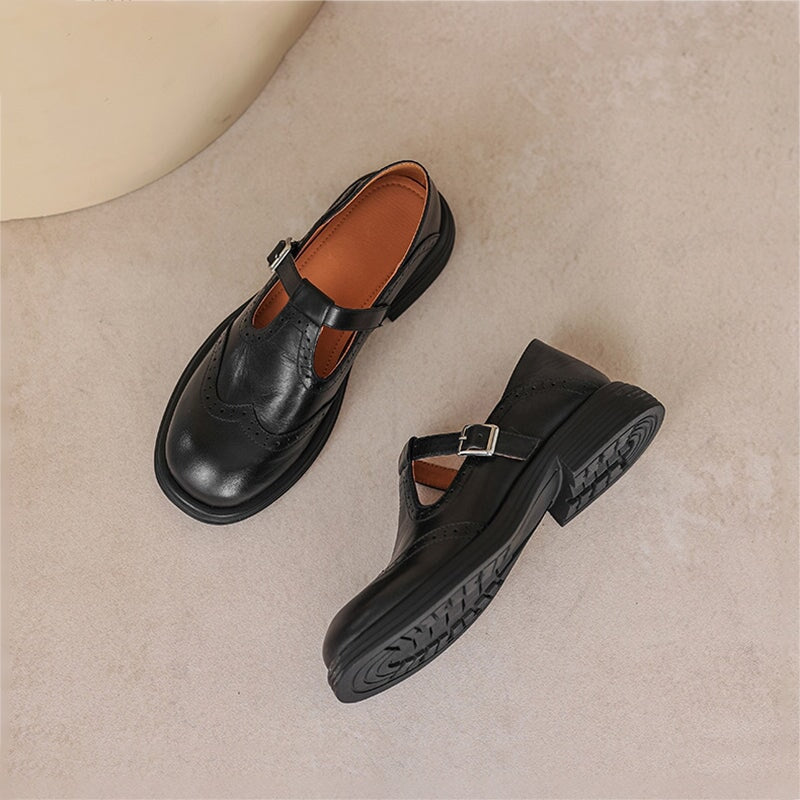 Chaussures pour femmes : le charme classique rencontre le confort moderne