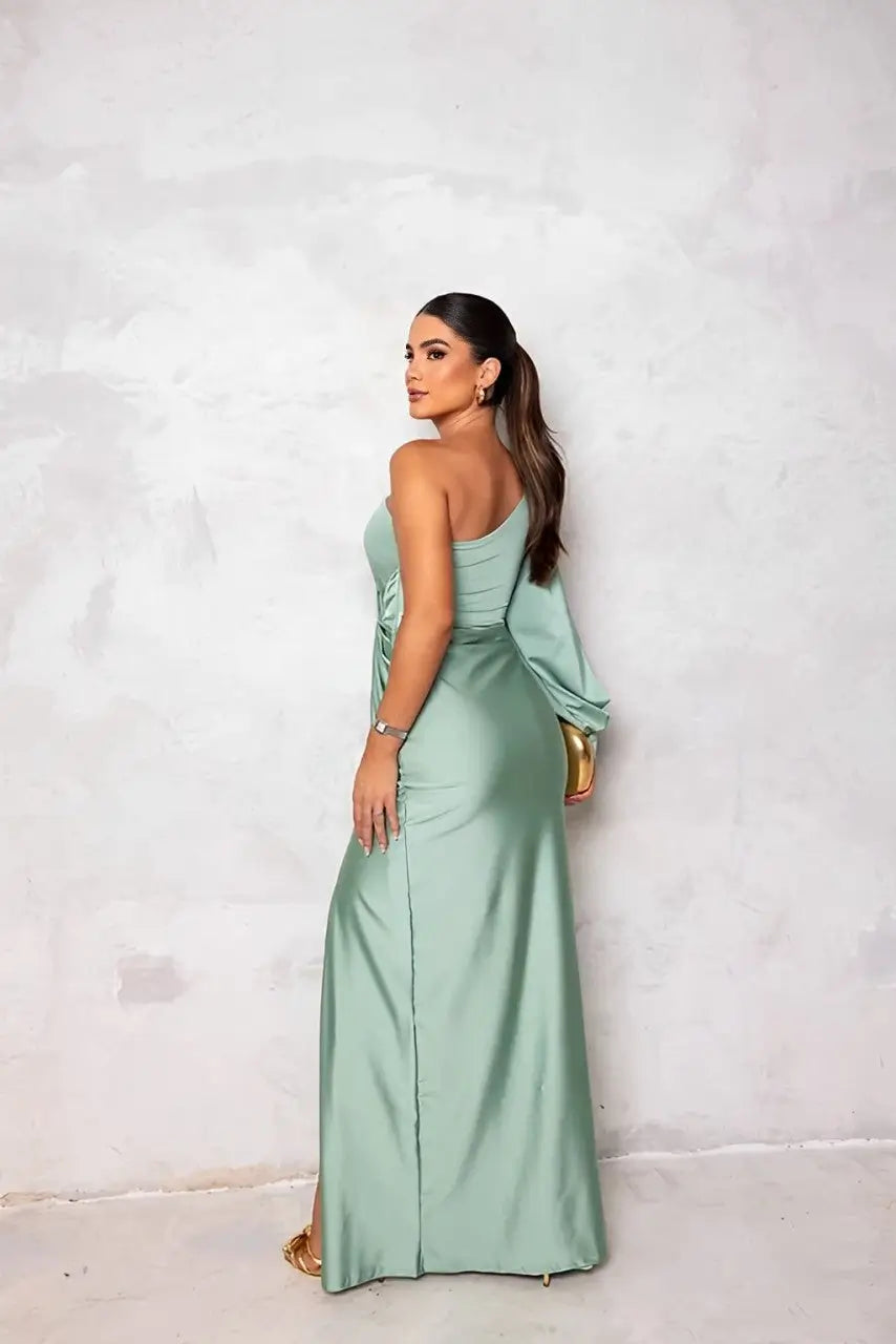 Pucuri™ - Robe Satinée Élégante – Brillez en Toute Occasion